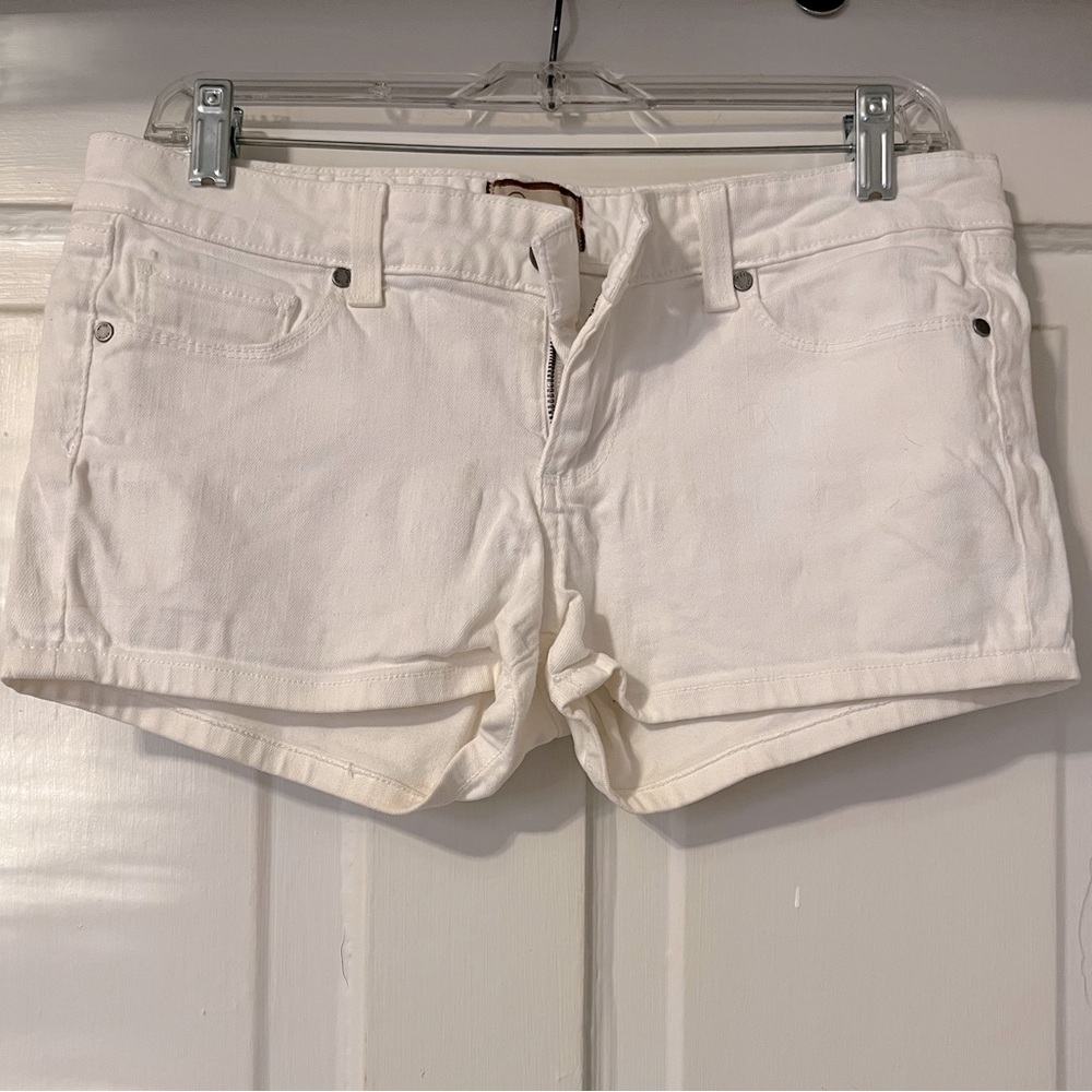White Paige denim shorts size 29